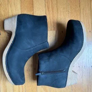 Dansko Shoes Dansko Maria Black Ankle Boots Eur 4 Poshmark